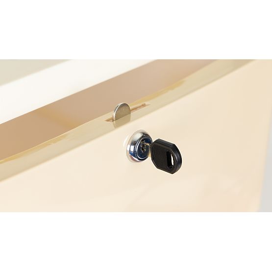 Barevný policový regál na kolečkách Five