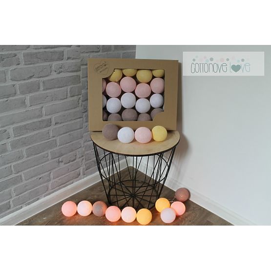 Bavlněné svítící LED kuličky Cotton Balls - cukrová vata