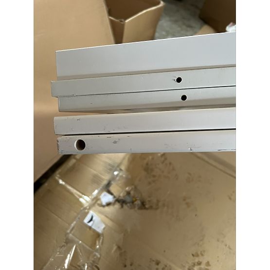 BAZAR - Dětská postýlka Cosmo - bílá, bez úložného prostoru 120x60 cm