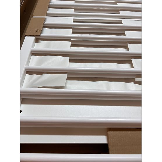 BAZAR - Dětská postýlka Cosmo - bílá, bez úložného prostoru 120x60 cm