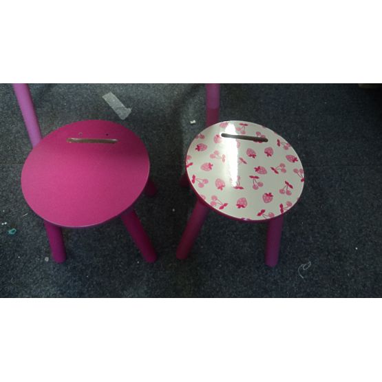 BAZAR Dětský stůl s židlemi Minnie III
