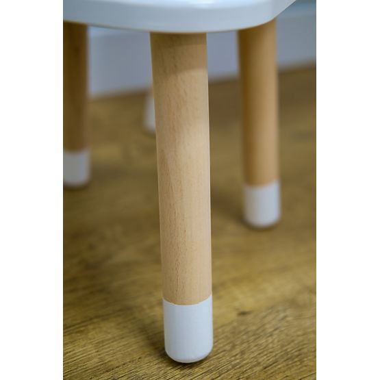 Bazar - Dětský stůl s židlemi - Ouška - bílý