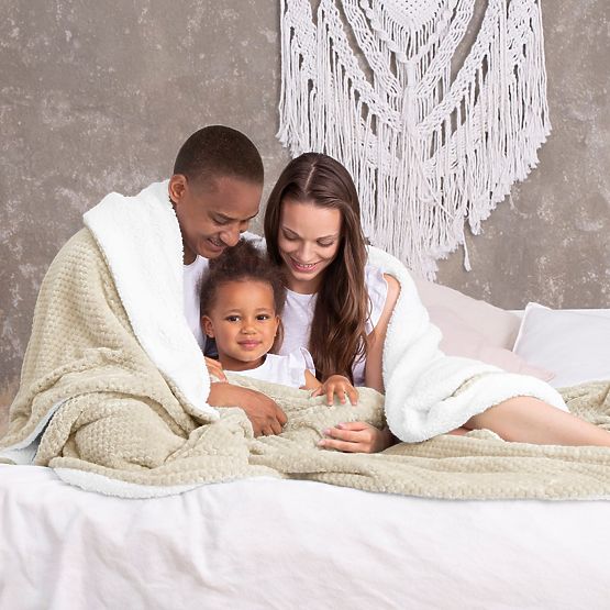 Deka SHLEEPY barva béžová lisovaná žakárově klasický styl 130x180