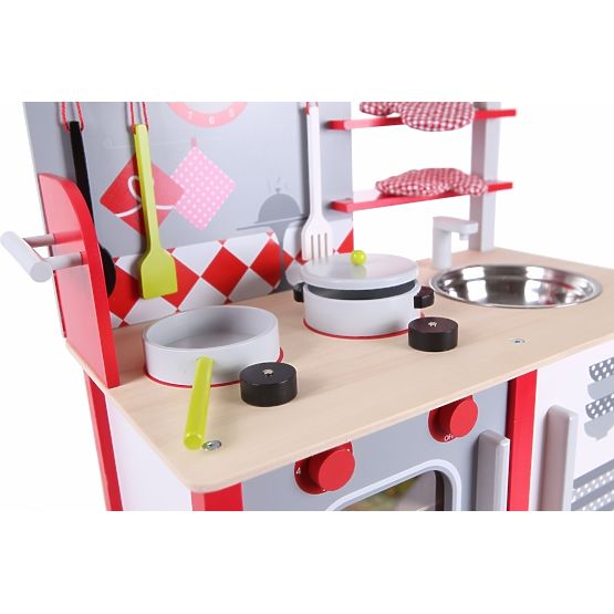 Dětská dřevěná kuchyňka s vybavením