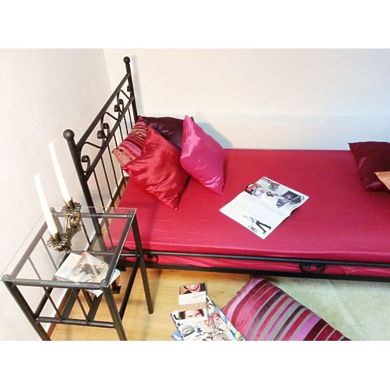 Dětská kovová postel model 2