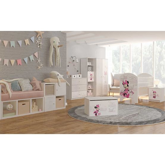 Dětská postýlka Minnie Mouse v Paříži