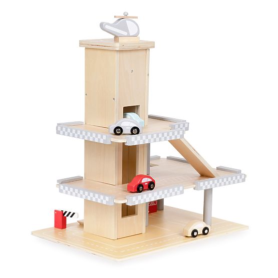 Dřevěná garáž s výtahem