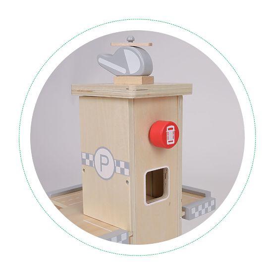 Dřevěná garáž s výtahem