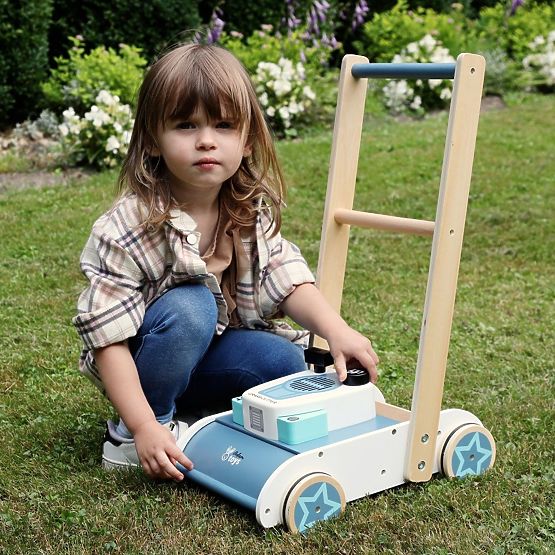 Dřevěná sekačka se zvukem Adam Toys