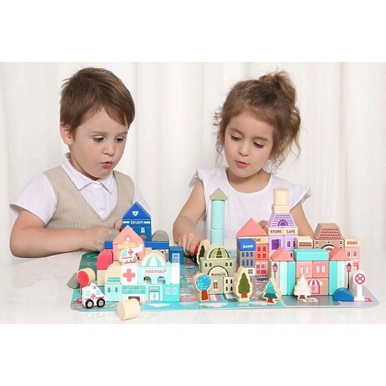 Dřevěné vzdělávací kostky město s podložkou 115 ks ECOTOYS