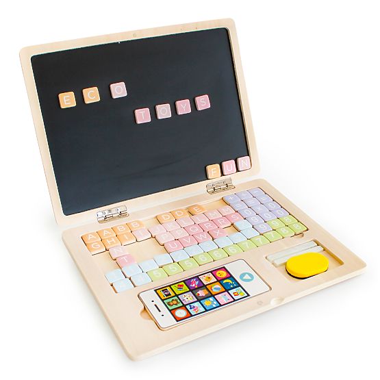 Dřevěný magnetický notebook