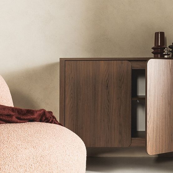 Dvoudveřová komoda Moku ořech villa, zaoblené čelní plochy