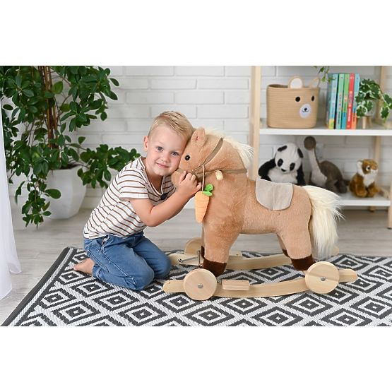 Houpací koník s mrkví