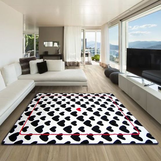 Koberec SKETCH - F755 krém/ černá - srdce