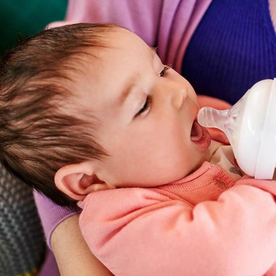 Kojenecká láhev Avent Natural 125 ml růžová