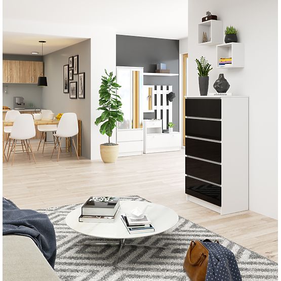 KOMODA K60 5SZ CLP PK ČERNÝ LESK