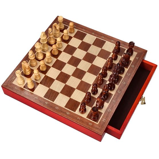 Magnetické šachy se zásuvkami