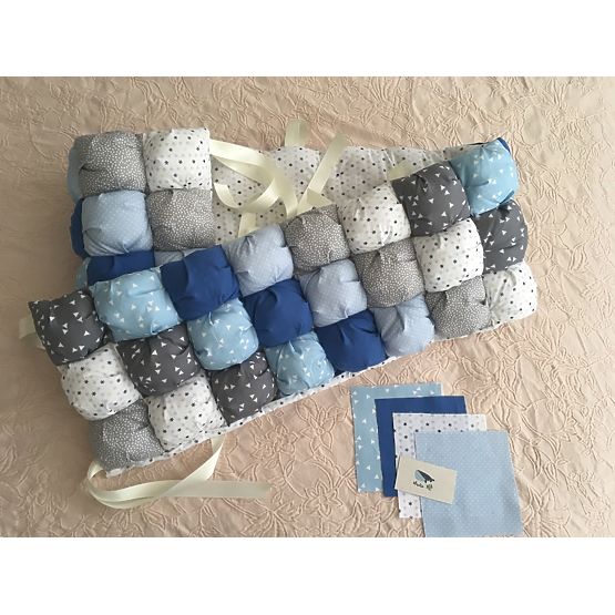 Mantinel do postýlky - modrý