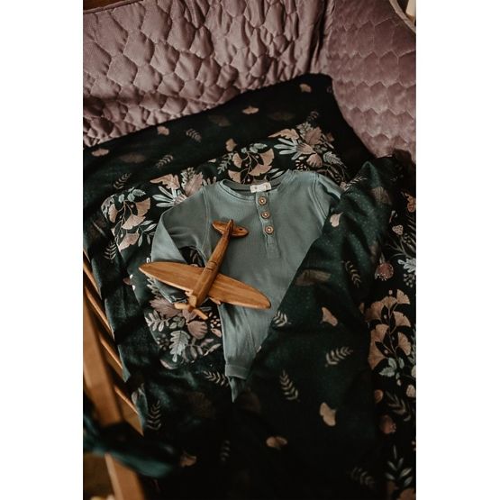 Mantinel do postýlky Tajná zahrada - fialový