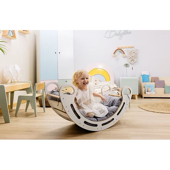 Montessori houpačka - bílá barva