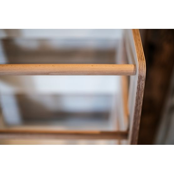 Montessori učící věž Nora - bílá