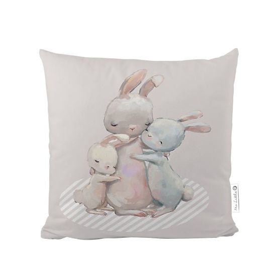 Mr. Little Fox Polštář Lesní škola - Zajíčci v objetí