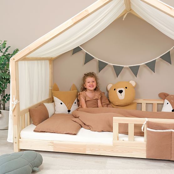 Mušelínová girlanda Ourbaby - hořčicová