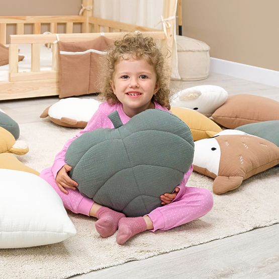 Mušelínový polštářek Ourbaby 38x35 cm List - zelený