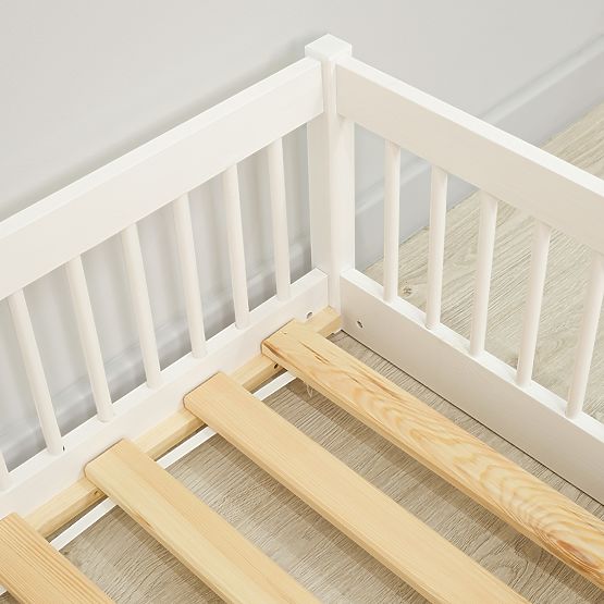 Nízká postel pro děti Montessori Ourbaby Plus - bílá