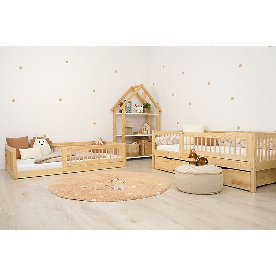 Nízká postel pro děti Montessori Ourbaby Plus - přírodní