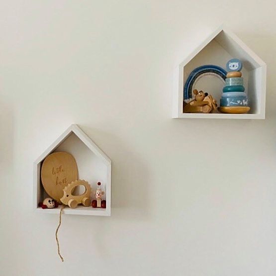 Police domeček bílá