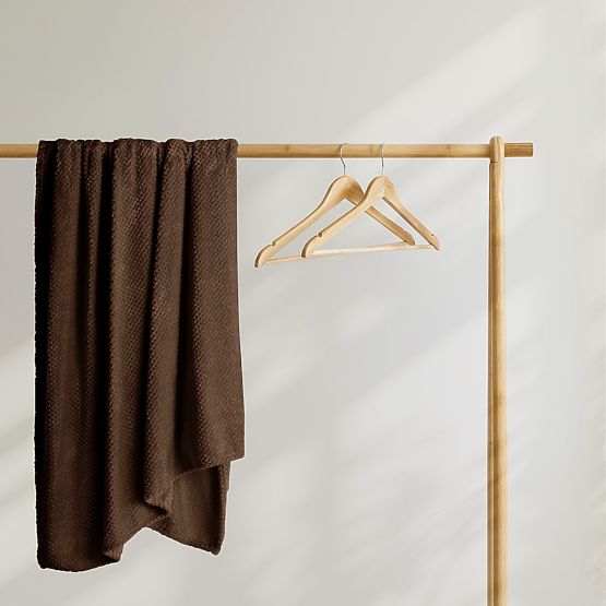 Přehoz HENRY hnědý s žakárovým vzorem moderní styl 220x240