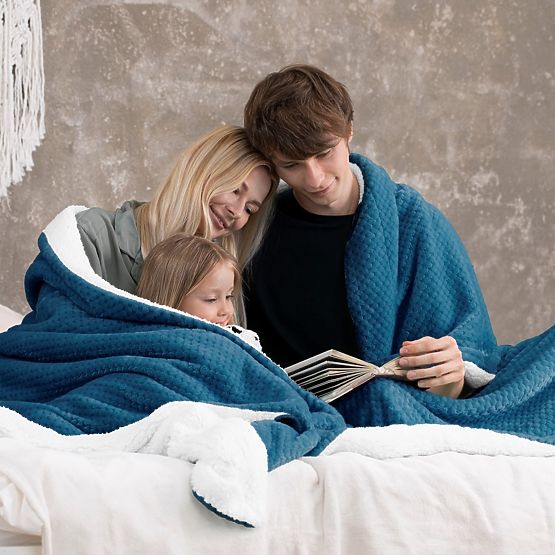 Přehoz SHLEEPY barva indigo žakárově ražený klasický styl 130x180