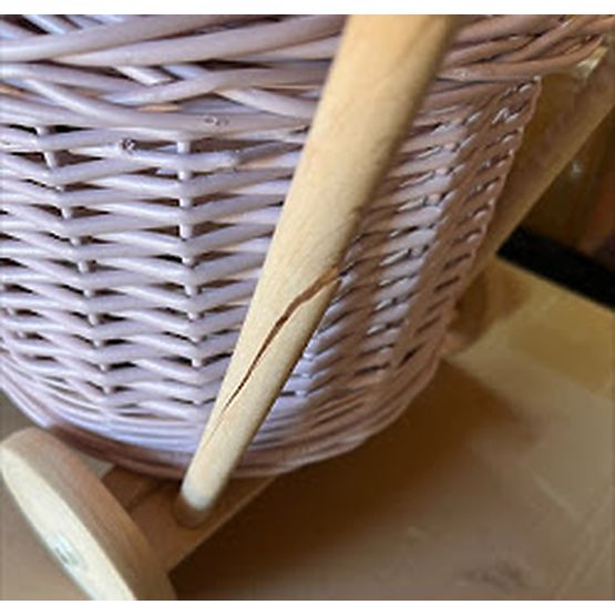 BAZAR - Proutěný kočárek pro panenky Lilu - růžový