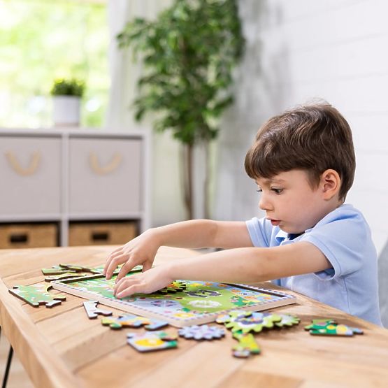 Puzzle s ozubenými koly Závod zvířat