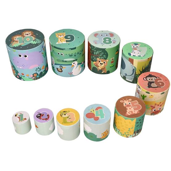 Pyramida z kelímků Safari