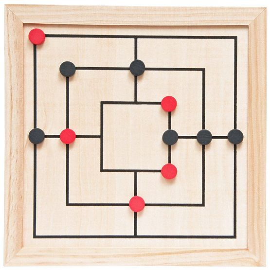 Sada her v dřevěné krabici