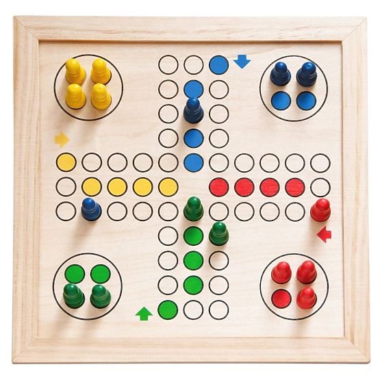 Sada her v dřevěné krabici