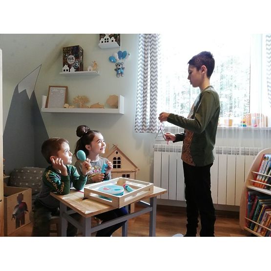 Sada hudebních nástrojů s veverkou