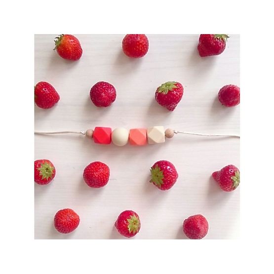 Silikonové kojící korále Strawberry
