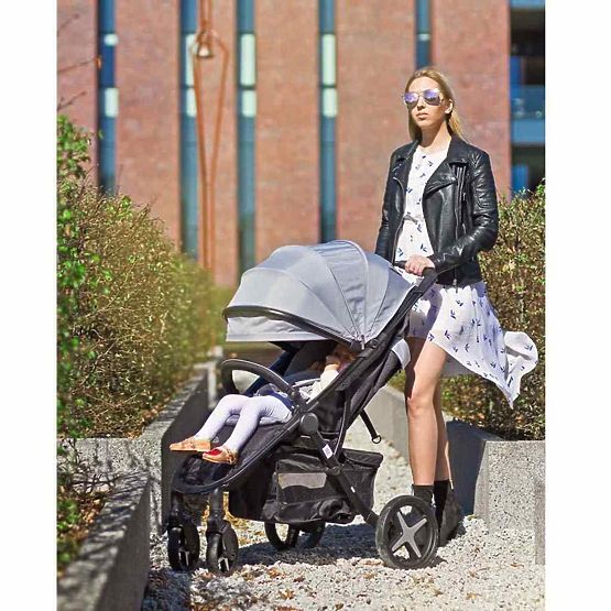 Sportovní kočárek CARETERO TITAN navy 2018 Modrá