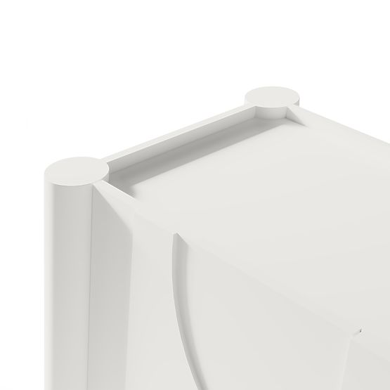 Třídveřová komoda Lunaria s frézovaným čelem, bílá