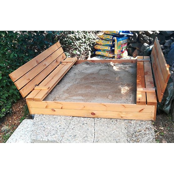 Uzavíratelné pískoviště s lavičkami 140 x 140 - impregnované