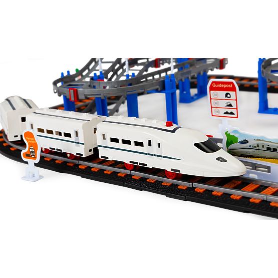 Vláček a auto na baterie dvě dráhy město 108 prvků