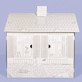 Dětský kartónový domeček s komínem
