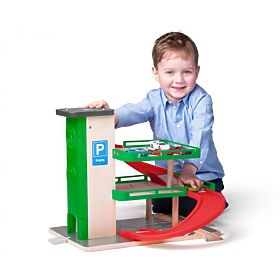 Dřevěná parkovací garáž s autíčky