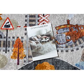 JUNIOR 51986.803 mycí kobereček Koleje, lokomotiva pro děti protiskluz - šedá, F.H.Kabis