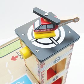 Le Toy Van Hasičská a záchranná garáž, Le Toy Van