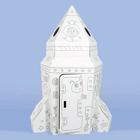 Velká kartonová vesmírná raketa